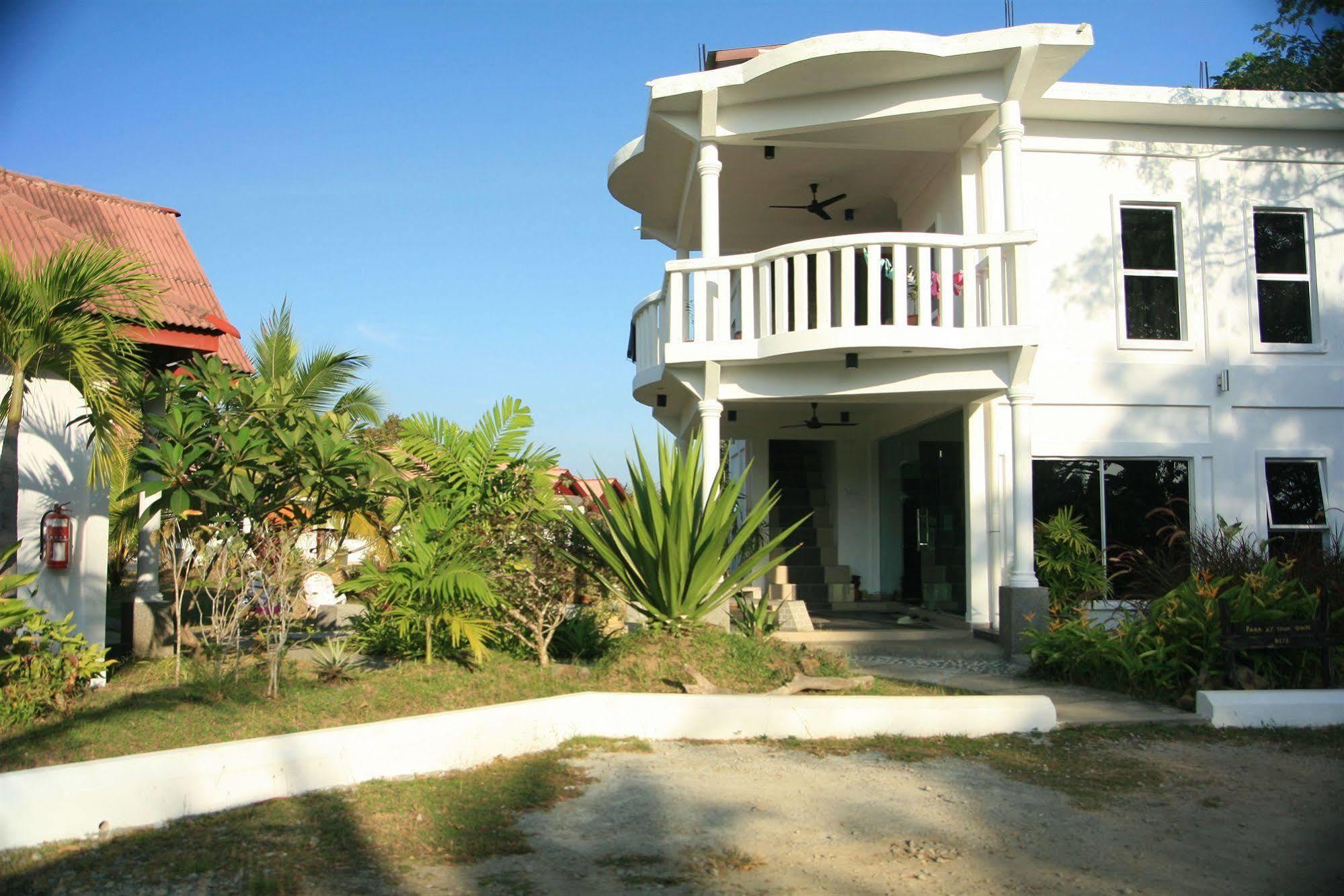 White Lodge Pantai Cenang  Εξωτερικό φωτογραφία